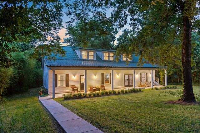 516 Central Avenue, Summerville, SC 29483