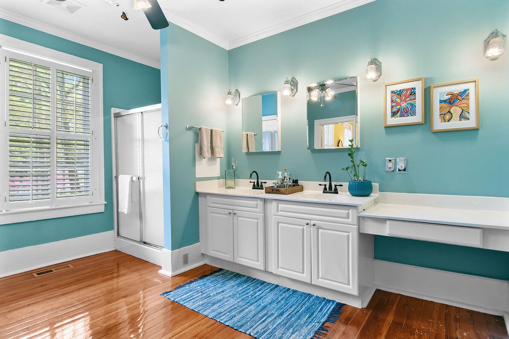 Image 25 of property listing at 516 Central Avenue, Summerville, SC 29483