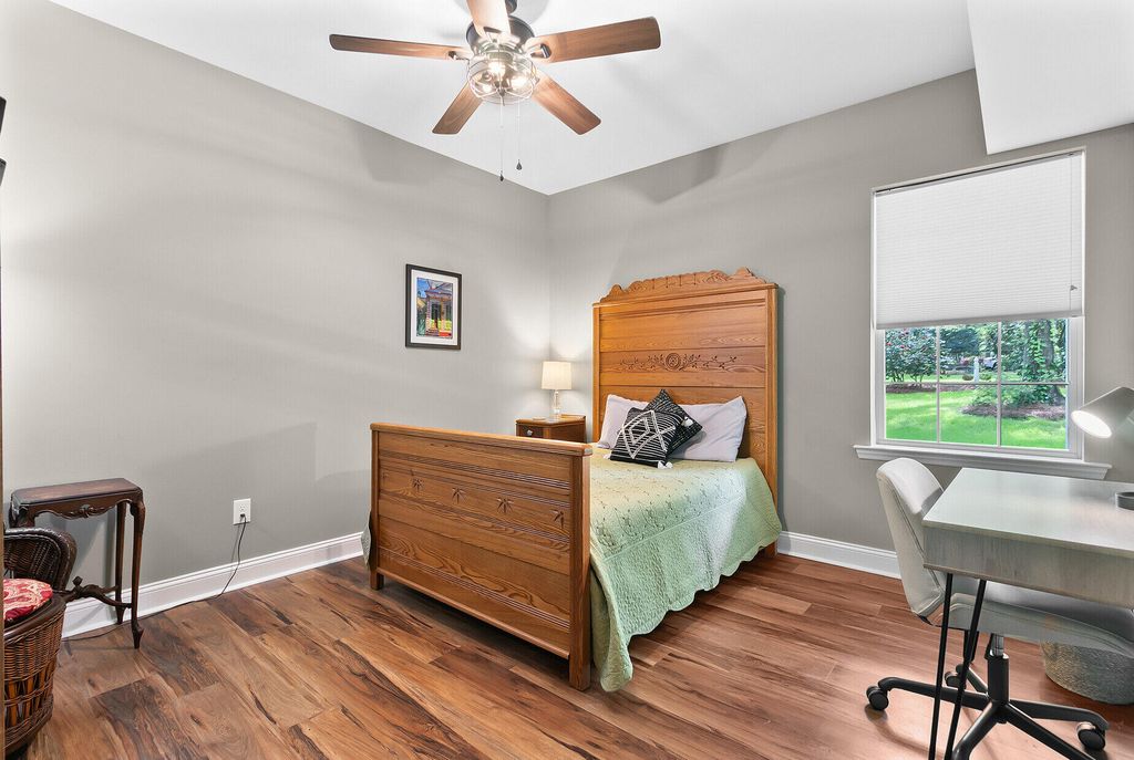 Image 62 of property listing at 516 Central Avenue, Summerville, SC 29483