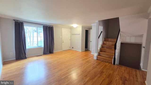 6638 GREENLEIGH LN, Alexandria, VA 22315