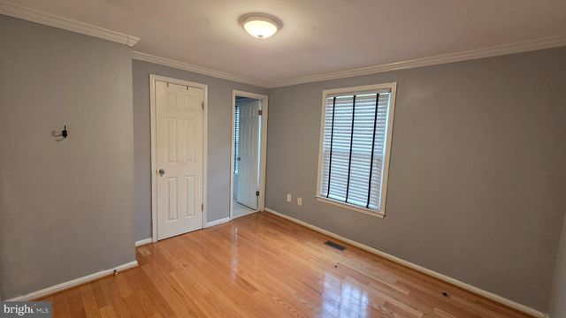 6638 GREENLEIGH LN, Alexandria, VA 22315