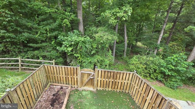 6638 GREENLEIGH LN, Alexandria, VA 22315