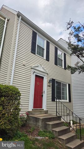 6638 GREENLEIGH LN, Alexandria, VA 22315
