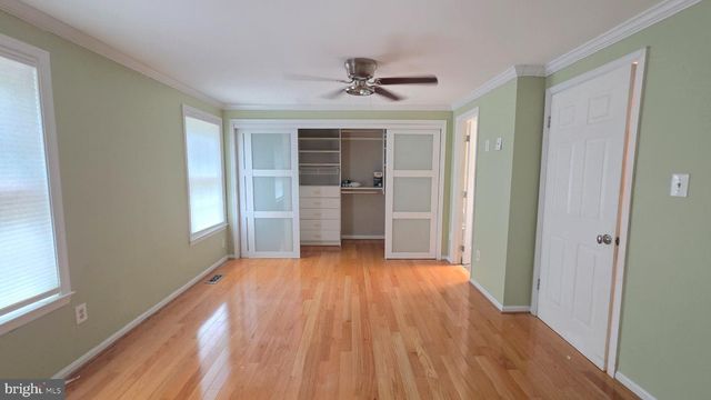 6638 GREENLEIGH LN, Alexandria, VA 22315