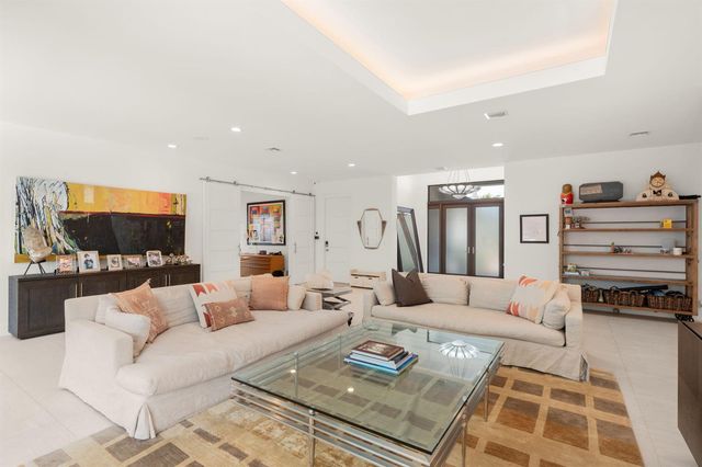 2517 NE 13TH Street, Fort Lauderdale, FL 33304