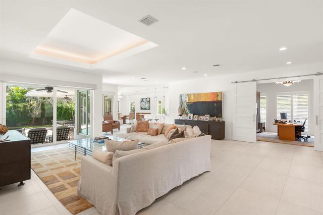 2517 NE 13TH Street, Fort Lauderdale, FL 33304