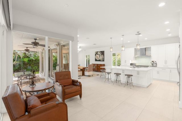 2517 NE 13TH Street, Fort Lauderdale, FL 33304