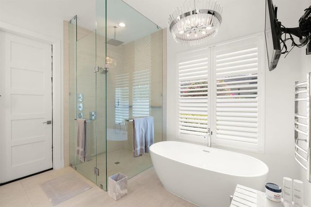 2517 NE 13TH Street, Fort Lauderdale, FL 33304