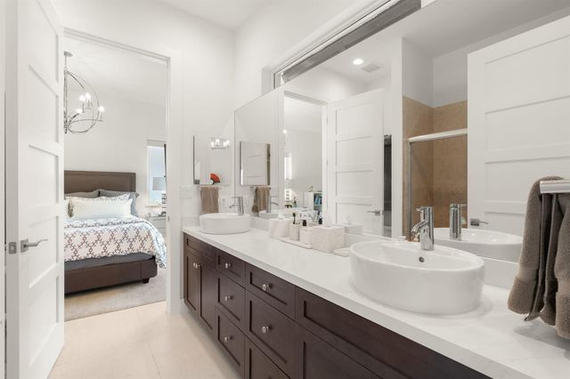 2517 NE 13TH Street, Fort Lauderdale, FL 33304