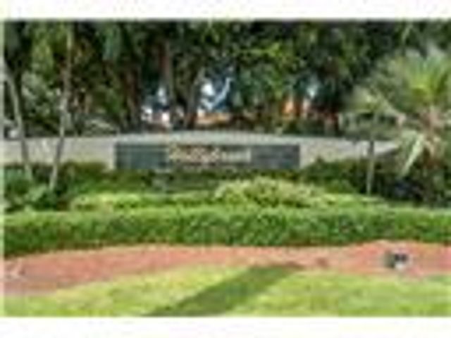 8911 S Hollybrook Boulevard 306, Pembroke Pines, FL 33025
