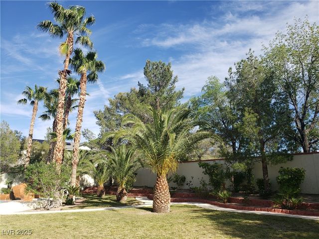 7261 Obannon Drive, Las Vegas, NV 89117