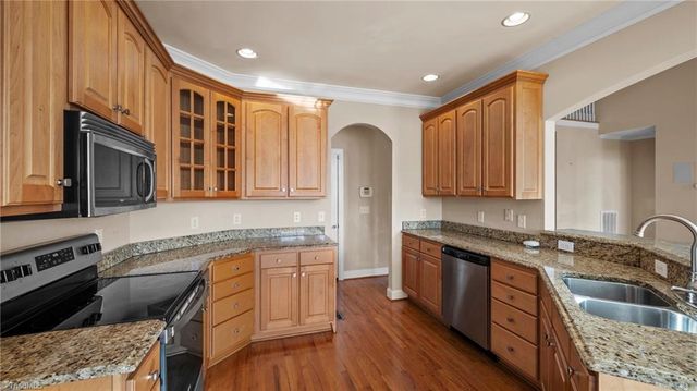 8082 Chilcutt Drive, Browns Summit, NC 27214