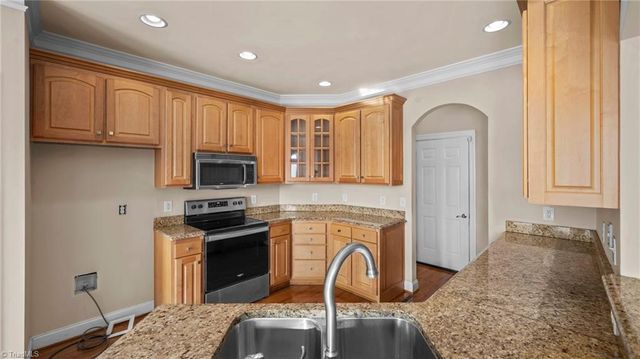 8082 Chilcutt Drive, Browns Summit, NC 27214