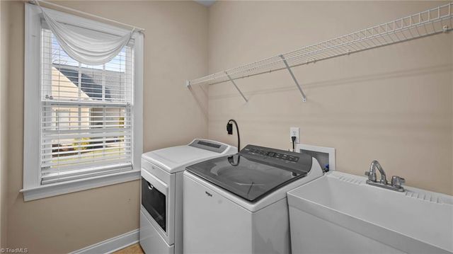 8082 Chilcutt Drive, Browns Summit, NC 27214