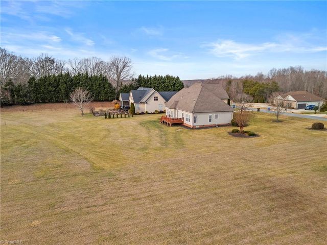 8082 Chilcutt Drive, Browns Summit, NC 27214