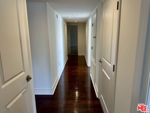 1621 Barry Avenue 302, Los Angeles, CA 90025
