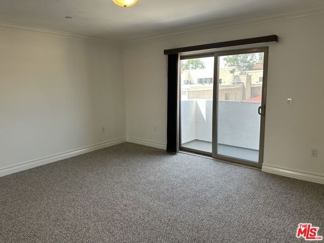 1621 Barry Avenue 302, Los Angeles, CA 90025