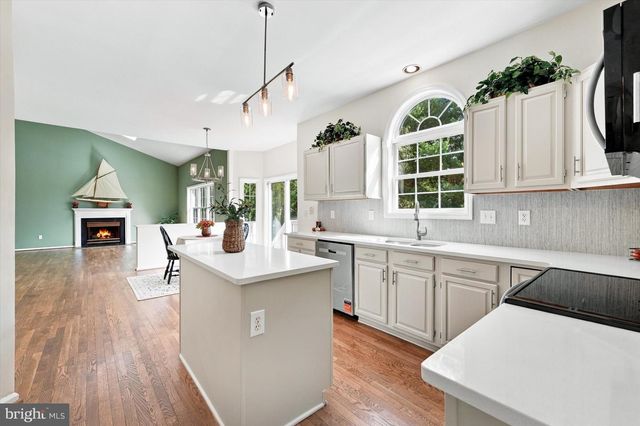 325 NONANTUM DR, Newark, DE 19711