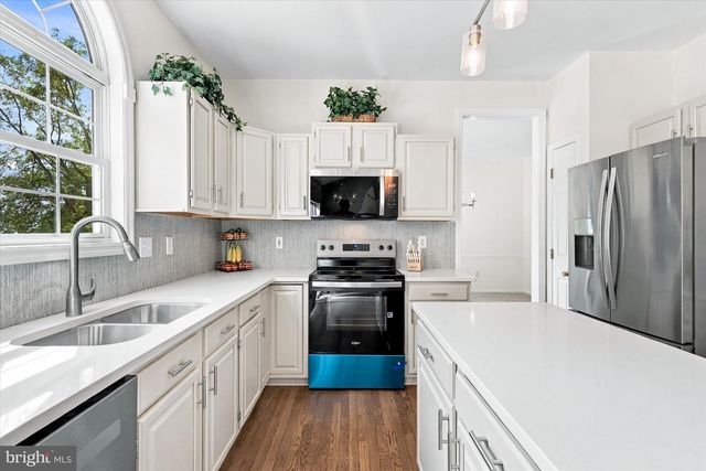 325 NONANTUM DR, Newark, DE 19711