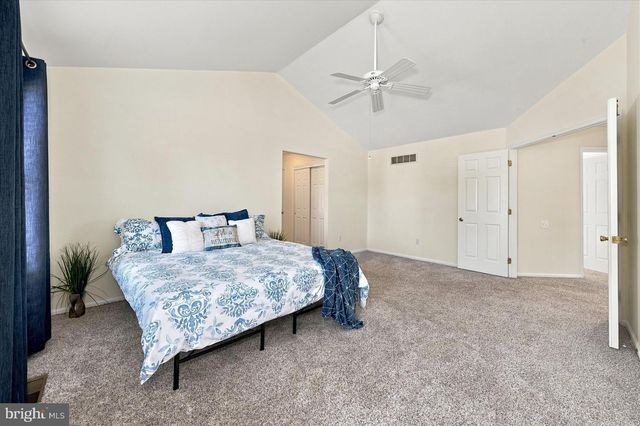325 NONANTUM DR, Newark, DE 19711