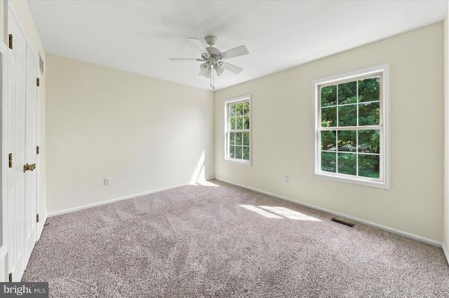 325 NONANTUM DR, Newark, DE 19711