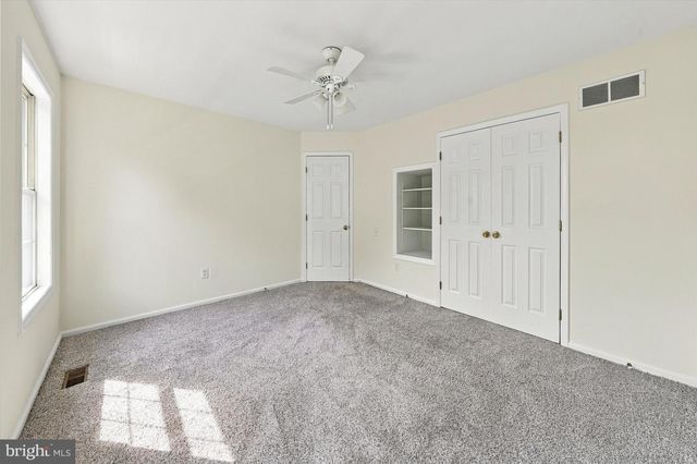 325 NONANTUM DR, Newark, DE 19711