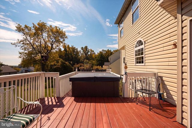 325 NONANTUM DR, Newark, DE 19711