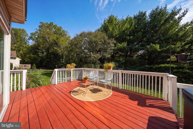 325 NONANTUM DR, Newark, DE 19711