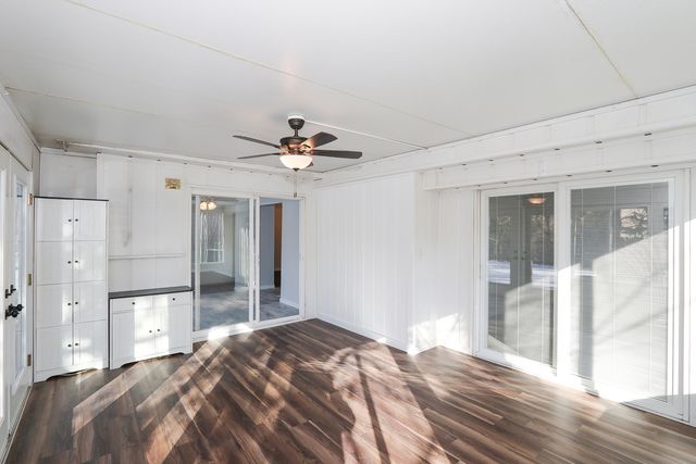 755 Cambridge Lane, Hoffman Estates, IL 60169