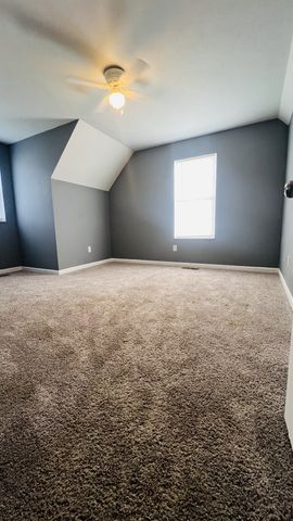 8650 Churchill Dr, Oak Grove, KY 42262