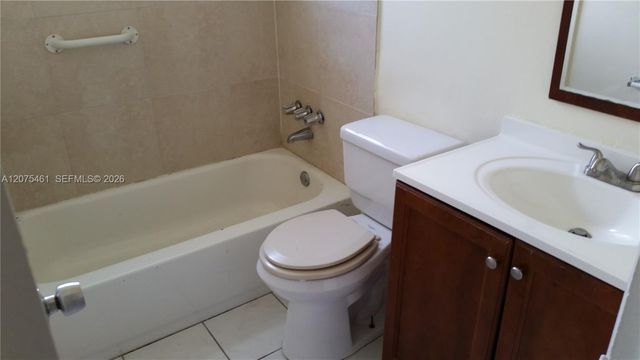 807 SW 5th Court back, Hallandale Beach, FL 33009