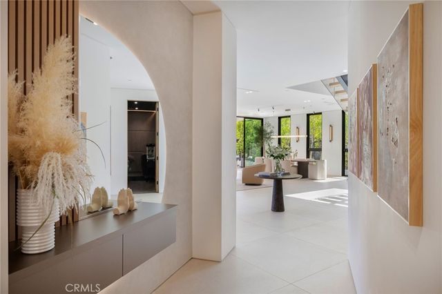 16988 Strawberry Drive, Encino, CA 91436