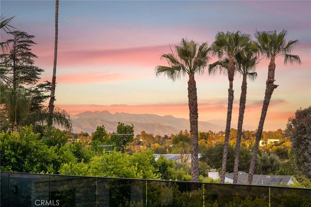 16988 Strawberry Drive, Encino, CA 91436