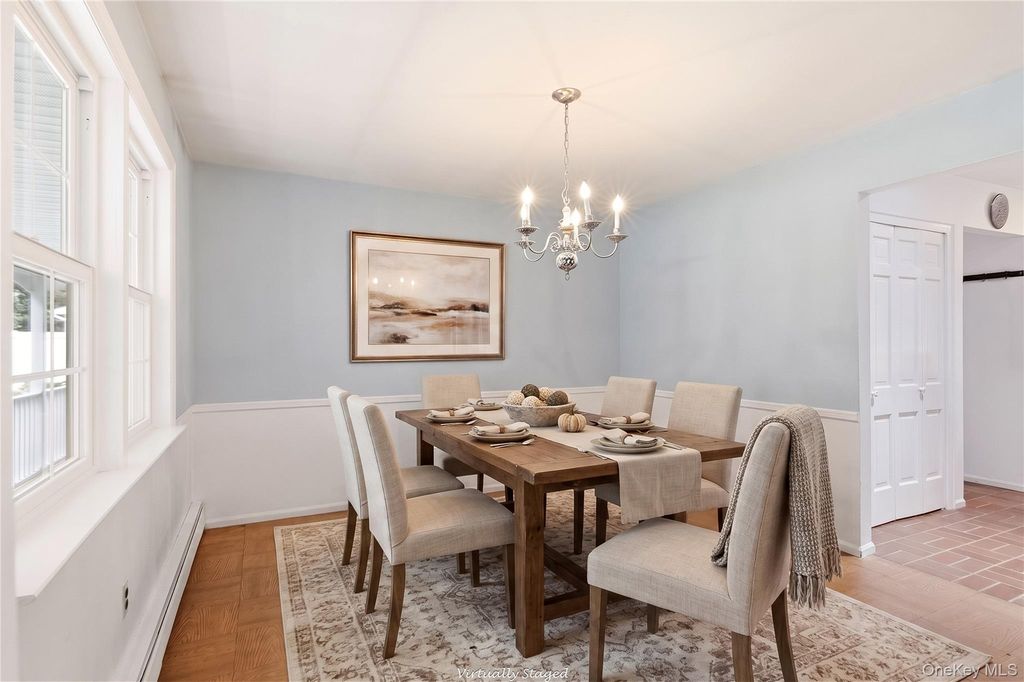 4 Farmington Court, Huntington Station, NY 11746 — photo 5