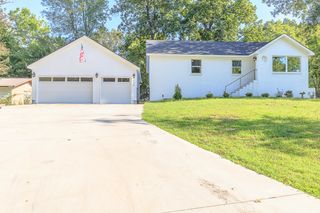 712 N Oakwood Street, Rossville, GA 30741