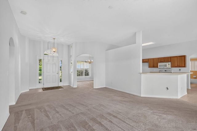 8253 Sand Pine Circle, Port St. Lucie, Port St Lucie, FL 34952