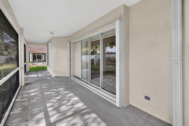 8253 Sand Pine Circle, Port St. Lucie, Port St Lucie, FL 34952
