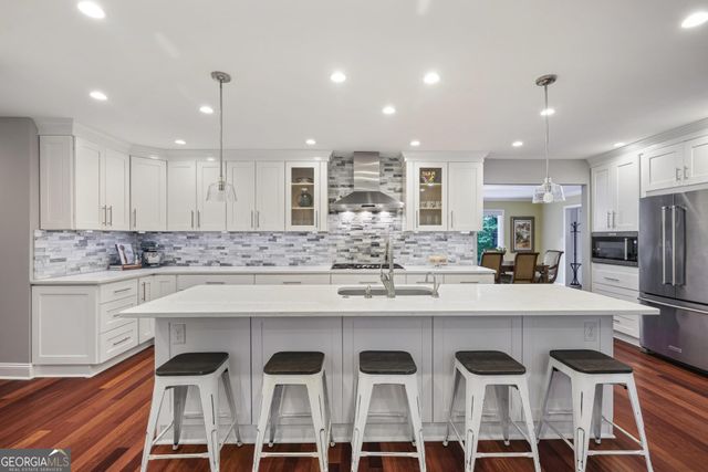 165 River Park Drive, Atlanta, GA 30328