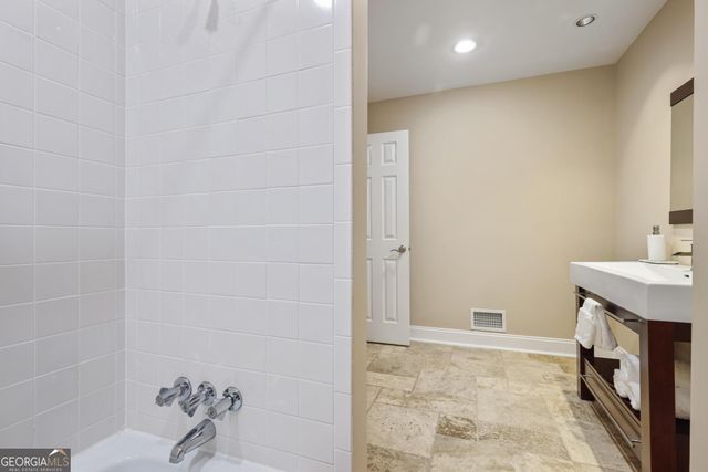 165 River Park Drive, Atlanta, GA 30328
