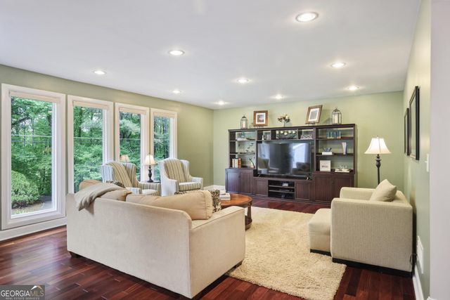 165 River Park Drive, Atlanta, GA 30328