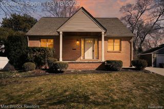 4414 Robinwood Avenue, Royal Oak, MI 48073