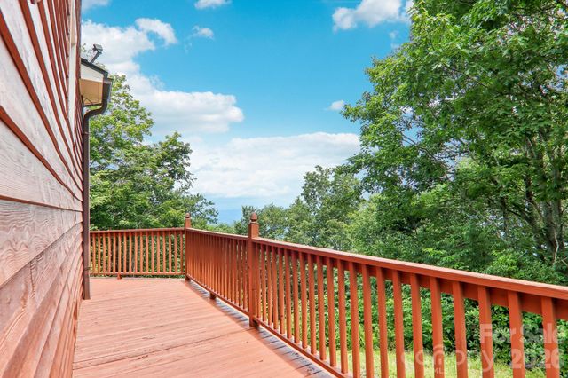 156 Simpson Lane, Maggie Valley, NC 28751