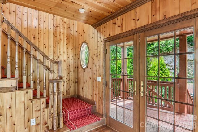 156 Simpson Lane, Maggie Valley, NC 28751