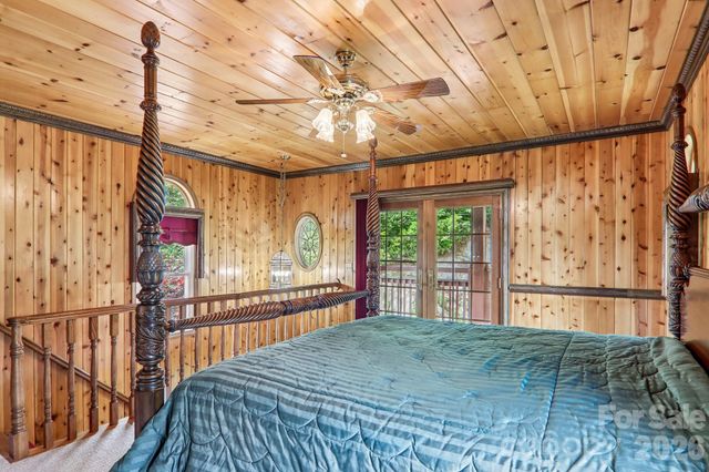 156 Simpson Lane, Maggie Valley, NC 28751