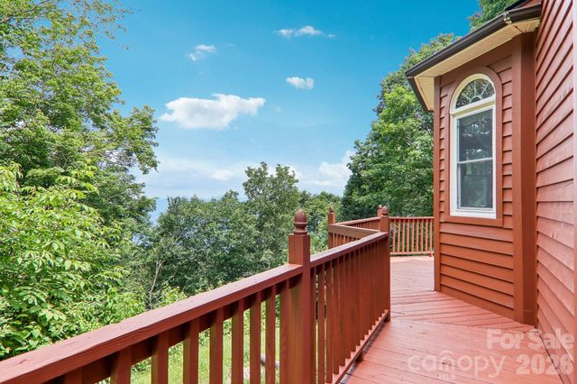 156 Simpson Lane, Maggie Valley, NC 28751