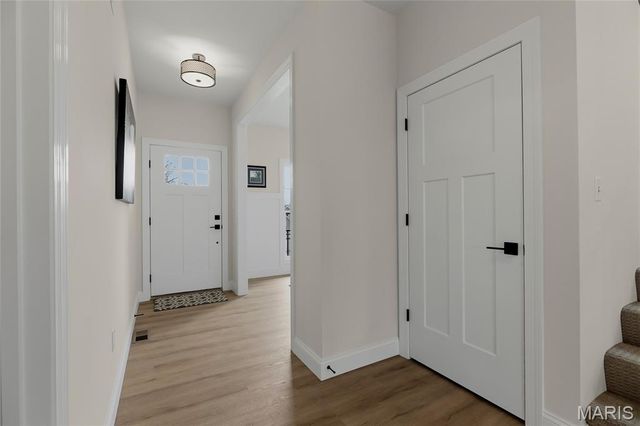 9223 Merritt Avenue, Rock Hill, MO 63144