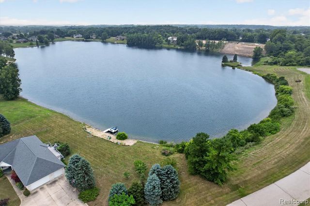 9041 Mirage Lake Drive, Milan, MI 48160
