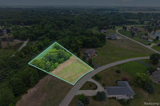 9041 Mirage Lake Drive, Milan, MI 48160