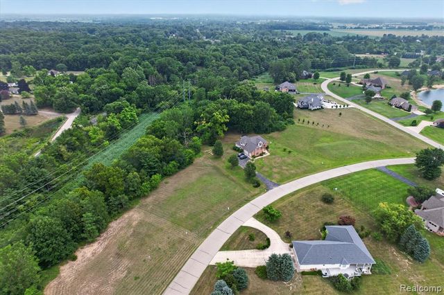 9041 Mirage Lake Drive, Milan, MI 48160
