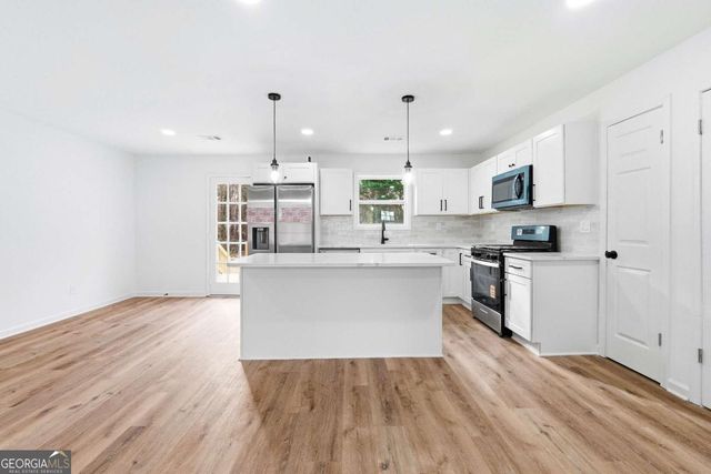 1429 Ridgewood Place, Lawrenceville, GA 30043